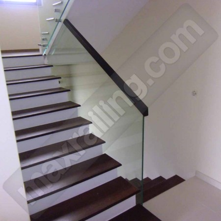 Стъклени парапети